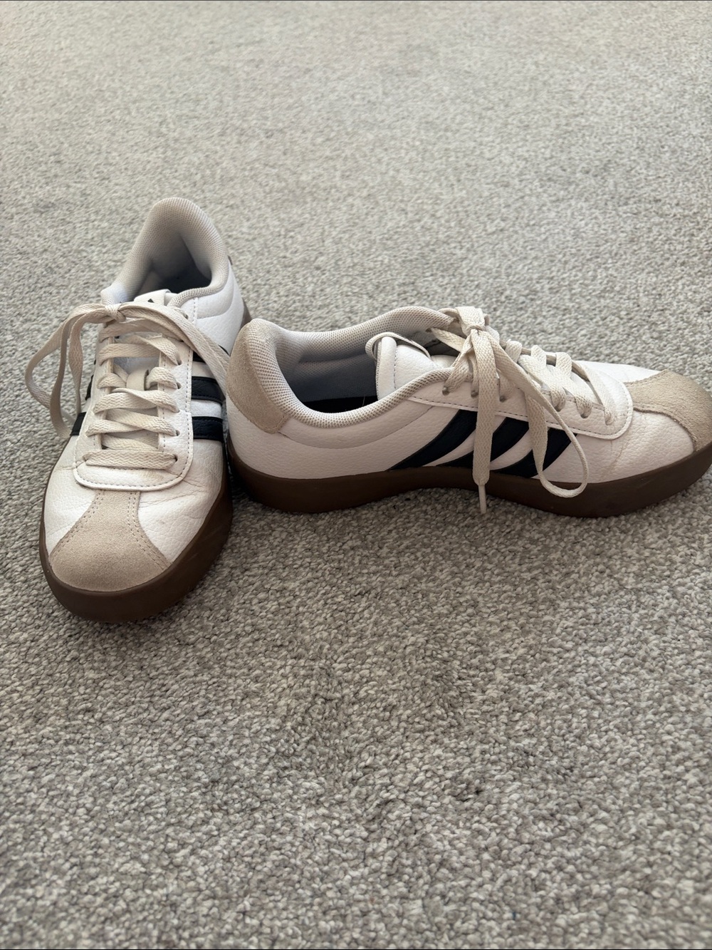 Casual Adidas Lace-Up Sneakers in White, Beige & Black